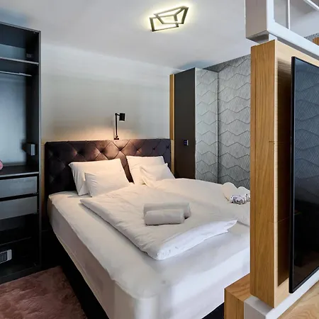 Grandis Premium Aparthotel