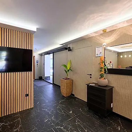 Grandis Premium Aparthotel