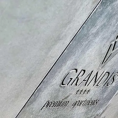 Grandis Premium Aparthotel 4*